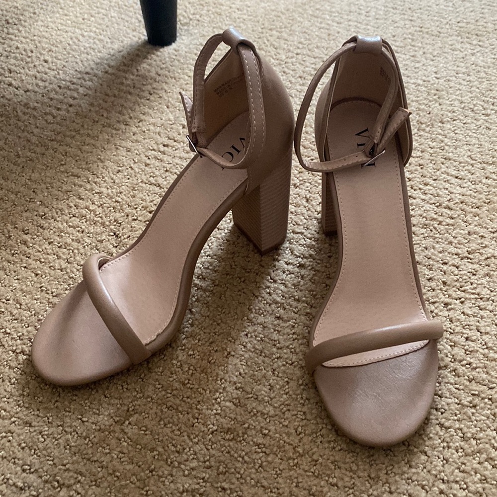 Vici Heels